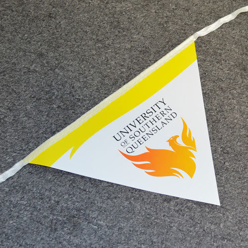 Shaped flag bunting